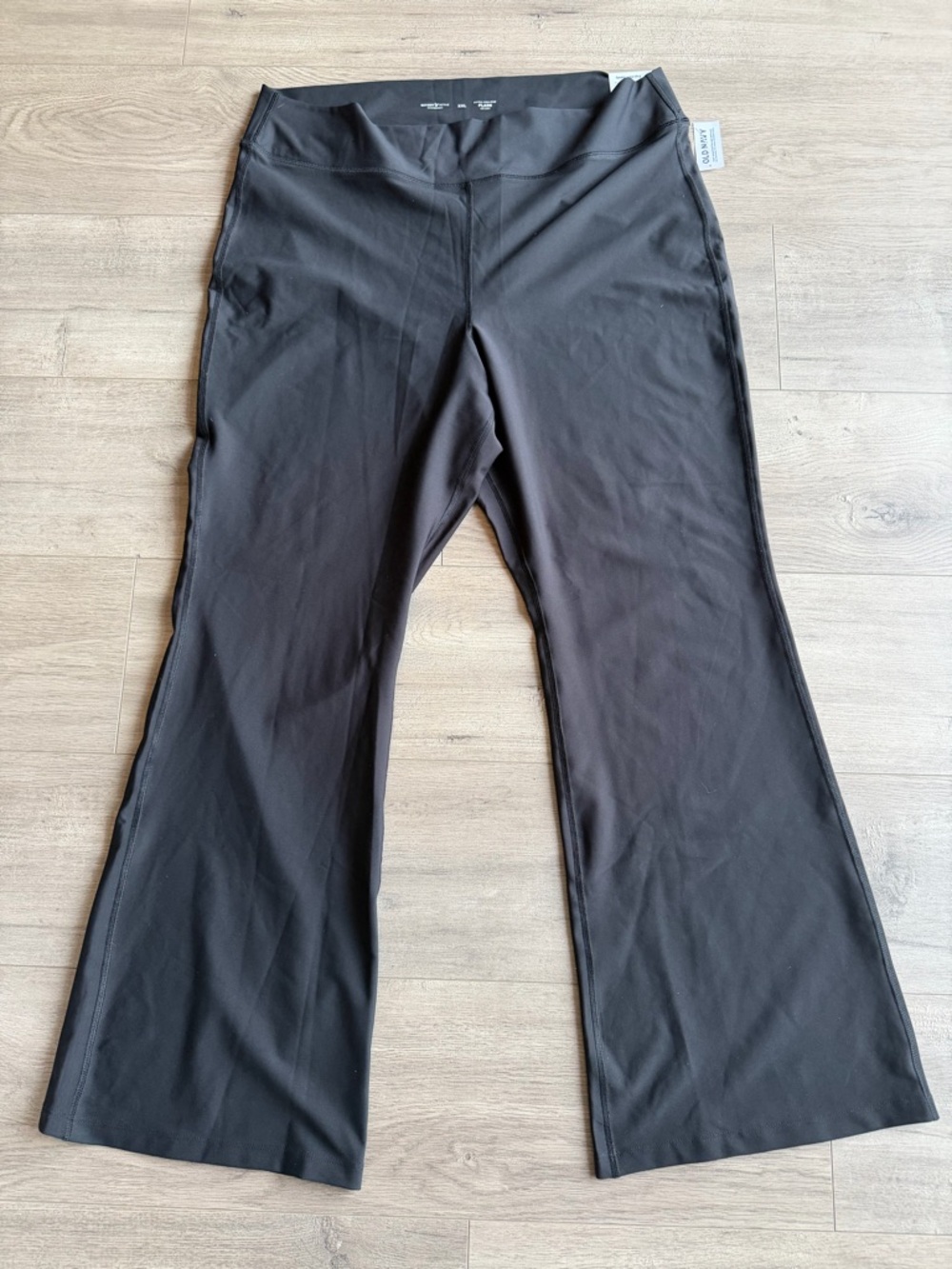 NWT Old Navy Extra High-Waisted PowerSoft Flare Leggings - size XXL - black
